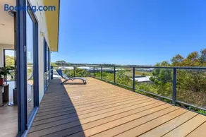 Ocean & Country Views, Spa, Pets Welcome, Fireplace - Your Ocean Oasis 10 minutes to Phillip Island - Image 3