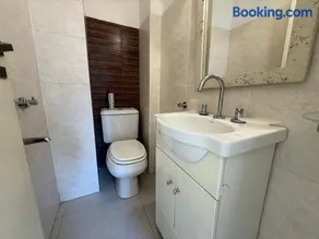 Comfortable and bright apartment on Av. Rivadavia - Image 2