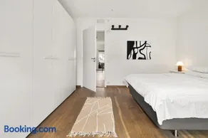 Unmatched Location - Front Row Fjord Apartment - 2 Bedrooms - Image 5
