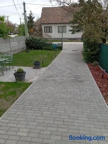Sünfészek Vendégház - Image 3
