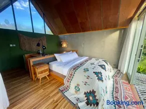 Black Wood Cabin - Image 3