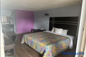 Relax Inn Hotel - Image 2