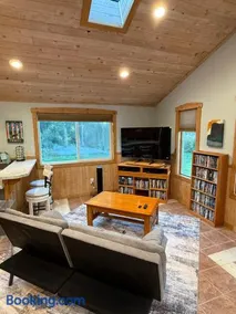 The Loft on Old Naches - Image 2