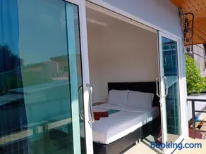 Tom's house - Image 3