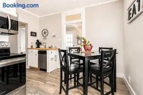 Cozy 3BR Home Walk to West Baden Springs Hotel - Image 2