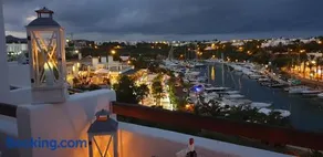 APARTMENT MARINA CALADOR HARBOURVIEW AIR CONDITION POOL GARDEN TERRASSE PORTO CARI spectacular location - Image 1