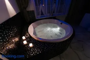 Kiss Apartment - Image 1