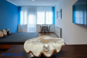 The Pearl of Esztergom - Image 1