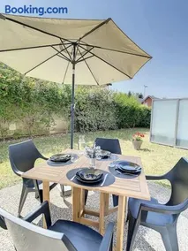 Grand Appart Terrasse Parking Design - Image 3