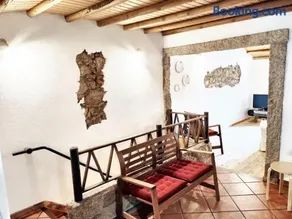 Charming House in Beirã with Garden - Image 3