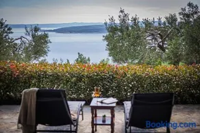 Holiday Home Oaza With Jacuzzi & Free Beach Parking - Image 3
