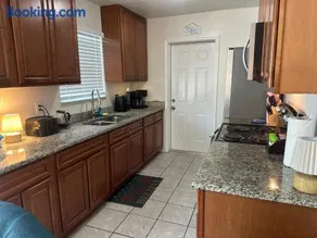 cocoa home with pool - Image 1