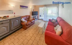 1 Bedroom Stunning Apartment In Loupian - Image 3