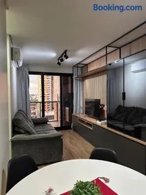 Apartamento moderno no centro Garagem Wi-Fi rápido Ar-condicionado Alto padrão - Image 2