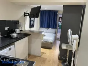 Budget Studio Room Thamesmead - Image 2