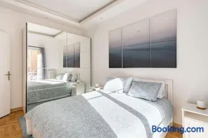 Renovated Apartment Near the Beach - Image 5