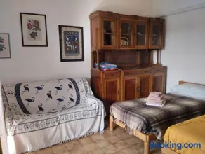 Appartamento con posto auto privato comodo a centro e spiagge - Image 3