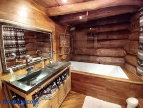 Buckey Lodge, à 2 minutes des cascades de Tendon - Image 1