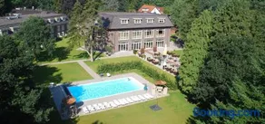 Adorable two bedroom bungalow C7 next to hotel. - Image 2