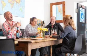 Ocean Backpackers self-catering hostel - Image 4