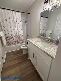 Home in Savannah - Image 5