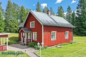 Hus Marie - schwedischer Waldhof in idyllischer Alleinlage mit Kamin - Image 1