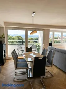 LUX residence, A/C, VIP parking, city view - Image 5