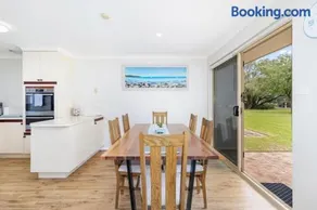 Welcome to Ocean Breeze Villa - Image 4
