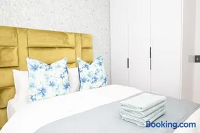 Waterkloof on Main Sassy Modern Apartment - Image 5