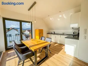 Vyne Apartments - Dachterrasse - Grill - Parkplatz - Image 2