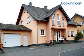 Ferienwohnung Ela 1 - Image 1
