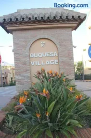 Beautiful Apartment Duquesa Village - Image 2