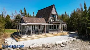 Lands End Private Tobermory Waterfront Escape - Image 3