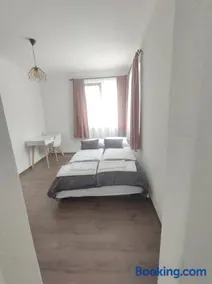 Cozy Rooms Panagyurishte - Image 2