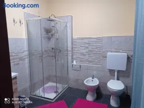B&B Leo - Image 5