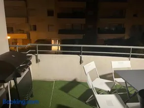 Secured residence apartment with swimming pool - Image 3