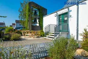 Erholungsreich - Große familienfreundliche Ferienwohnung in ehemaliger Kirche - Image 2