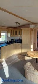 Grouse 54 - Home from Home, Free WiFi, Bed Linen and Towels Included - California Cliffs - Image 1