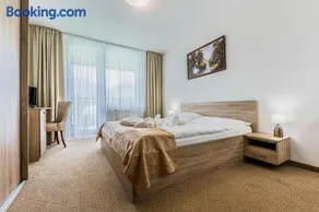 Hotel Lesana - Image 1