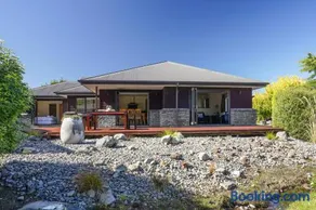 16 Rutherford Crescent - Image 2