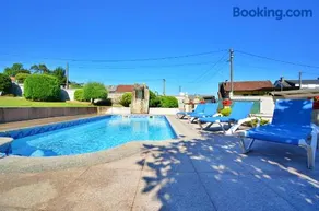GALIHOST - Enorme casa con piscina en Vilanova de Arousa - Image 1