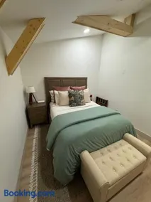 Private Countryside Retreat - Image 3