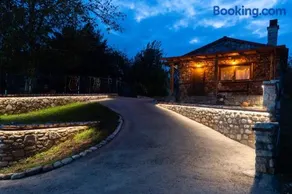 Bacco Village House - Image 5