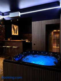 Le Voluptueux - Sauna - Jacuzzi - Centre-Ville - Image 3