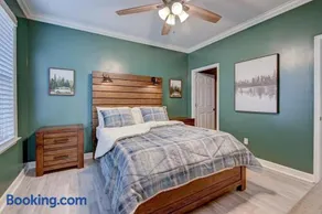 Memphis Luxury - Image 3