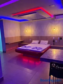 Motel Ladakk - Image 1