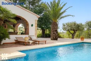 Villa Fantaxat by Abahana Villas - Image 3
