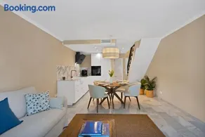 Townhouse in Heart of Calahonda - Image 1