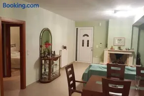 Harmony Seafront Apartment - Image 4