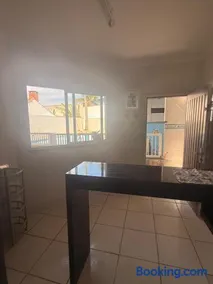 Casa com Piscina e Churrasqueira em Bertioga - Image 4